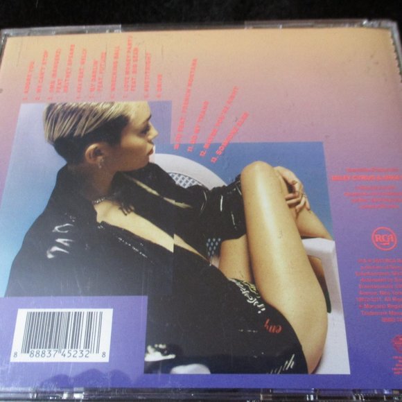 Miley Cyrus BANGERZ Music CD Parental Advisory - Picture 2 of 2